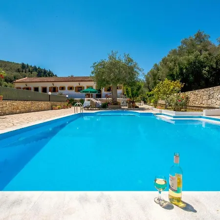 Appart hôtel Livadi With Pool