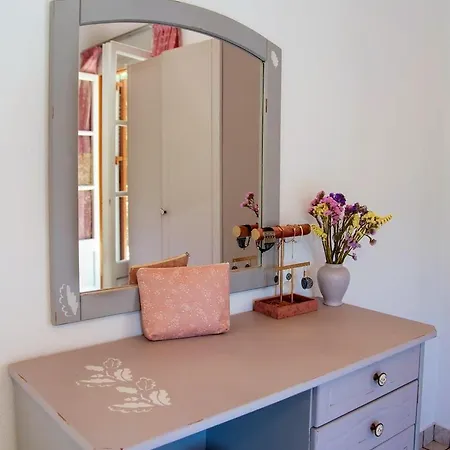 Appart hôtel Livadi With Pool 4*