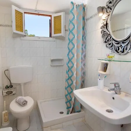 Appart hôtel Livadi With Pool