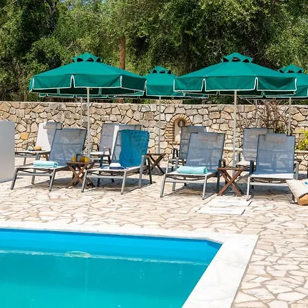 Livadi With Pool 4* Lákka